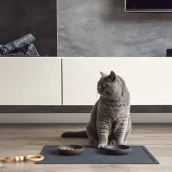 District 70 Serve Placemat -Happy Paws Verkoop district 70 serve placemat 209750 2000 none